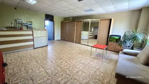 Продается нежилое  2х этажное помещение 400м²

🌇Г. Донецк, петровский район, улица ревякина, "дск", ... - фотография