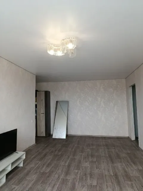 Продаётся просторная трехкомнатная квартира 🌇днр, г. Кировское (в 50 минутах езды от донецка, рядом... - фотография