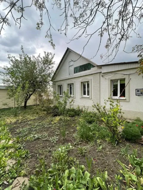 ‼️продажа дома‼️ 🏡продается газифицированный дом 🗺г. Харцызск днр ✅ориентир: трест, район 5 школы, м... - фотография