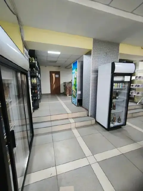 💥Аренда помещения 📍ул. Артема, шахтерская площадь.

Встроенное помещение на 1м этаже жилого дома с о... - фотография