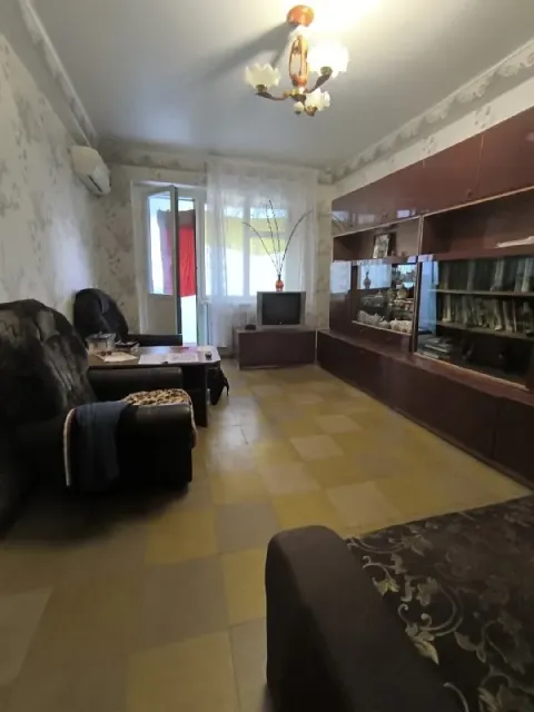 Срочная продажа!супер цена!продается 2х- комнатная квартира г. Харцызск, черёмушки, к-л юбилейный, р... - фотография