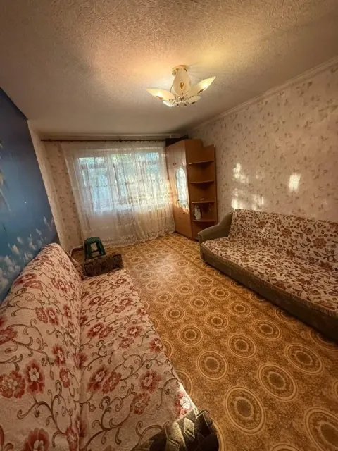 ❗️сдам квартиру в харцызске❗️ трехкомнатная квартира в центре харцызска, индивидуальное отопление, н... - фотография