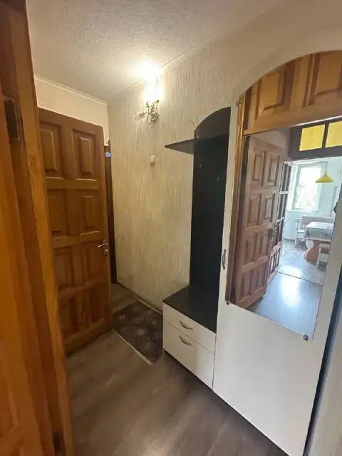 Сдам двухкомнатную квартиру

🌇Донецк, кировский район,
Ориентир площадь свободы📍

✅Этаж 3/5
✅Площадь... - фотография