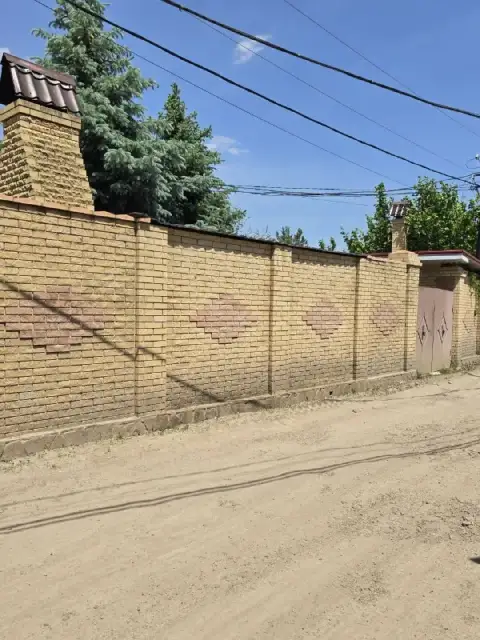 Продам частный дом 🏠
🌇Донецк, возле базы "шахтёр". "кирша". 📍
💰Стоимость:17🍋 ₽
✅Площадь дома:250 ... - фотография