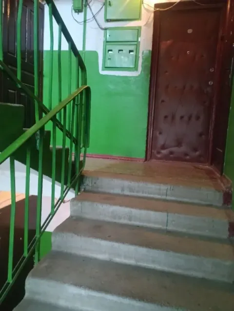 🏡продам трёхкомнатную квартиру 🌇г. Харцызск днр, мкрн металлургов, район магазина тройка ✅этажность–... - фотография