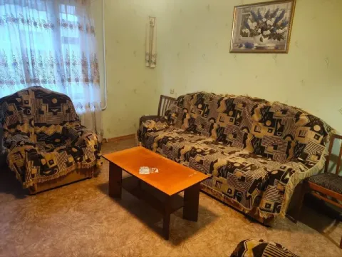 🏡аренда 2-двухкомнатной квартиры 🌇город: енакиево днр 📍сдам квартиру на ватутино 🗺улица коммунистиче... - фотография