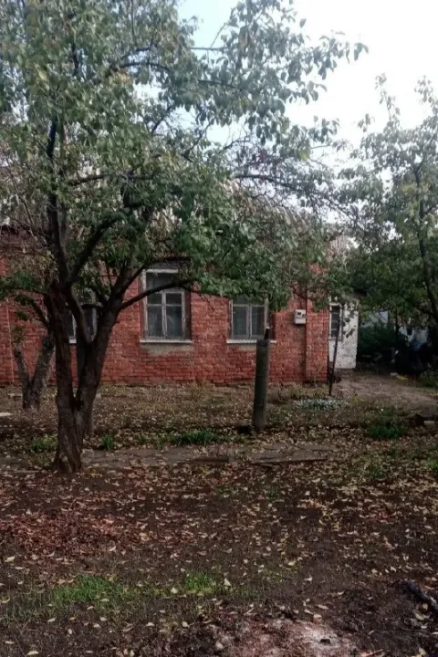 Продается газифицированный дом. Собственник, не агенство! Документы готовы 2 000 000 торг - г. Харцы... - фотография