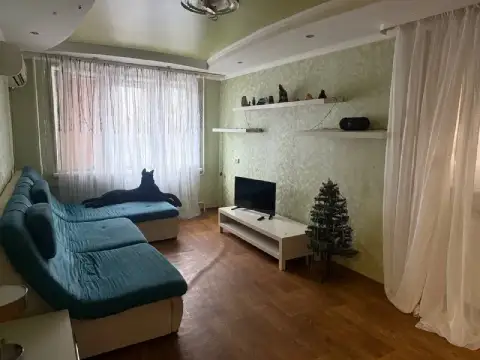🏡Сдаётся квартира посуточно свежий ремонт все необходимое в квартире есть
3 Этаж
🌇Г. Донецк кировски... - фотография
