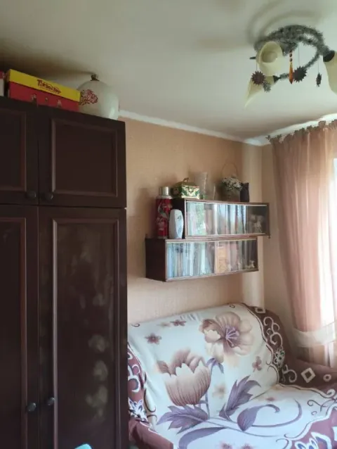 Сдам 2 ком квартиру ленинский район мариупольская развилка ул днепроздержинская 6/9 этаж окна пласти... - фотография