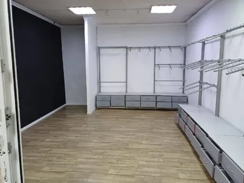 Сдаётся коммерческое помещение в центре мариуполя! 🌇город мариуполь центр города — проспект ленина📌... - фотография