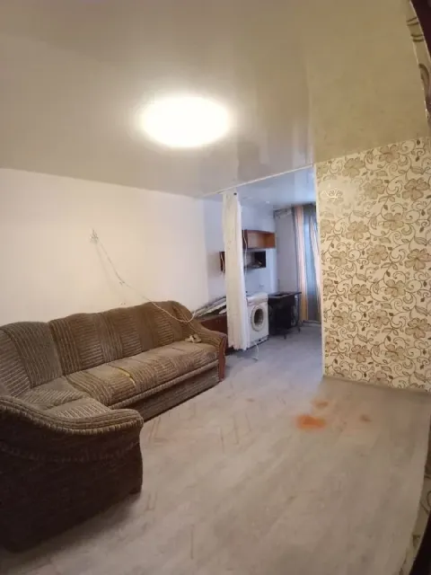 🏡продам 1-однокомнатную квартиру не дорого 🌇город: харцызск днр 🗺центр города 🏙️район стоматологии в... - фотография