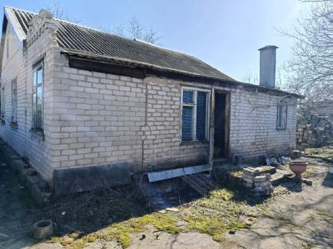 Продам дом( ветхий), р-н липово, участок 6,5, новый водопровод, документы готовы, без долгов.500тыс.... - фотография