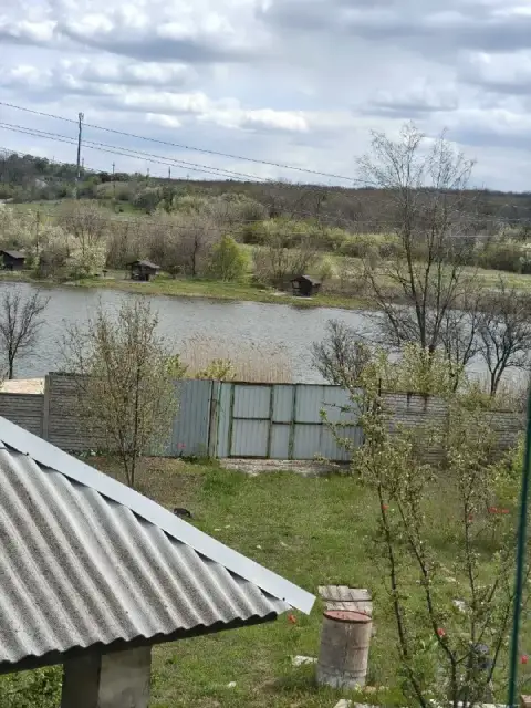 Продам дачу кооператив "ливада", микрорайон широкий, дом 2 уровня+ гараж, гос/акт на 6 соток. , рядо... - фотография