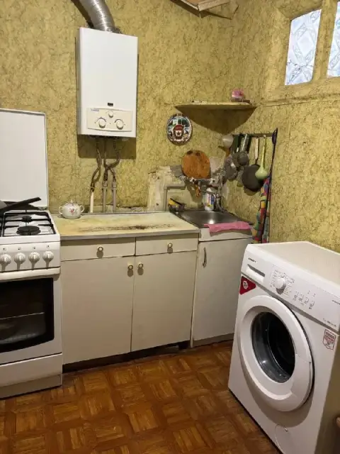 Сдам в аренду однокомнатную квартиру от 1 ого месяца шахтерская площадь ( киевский район). Вода по г... - фотография