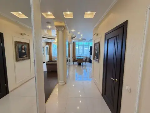 🏡Продаётся 3-трехкомнатная квартира
🌇Город: донецк днр
🏙️Район: киевский р-н
🗺Проспект панфилова 21,... - фотография