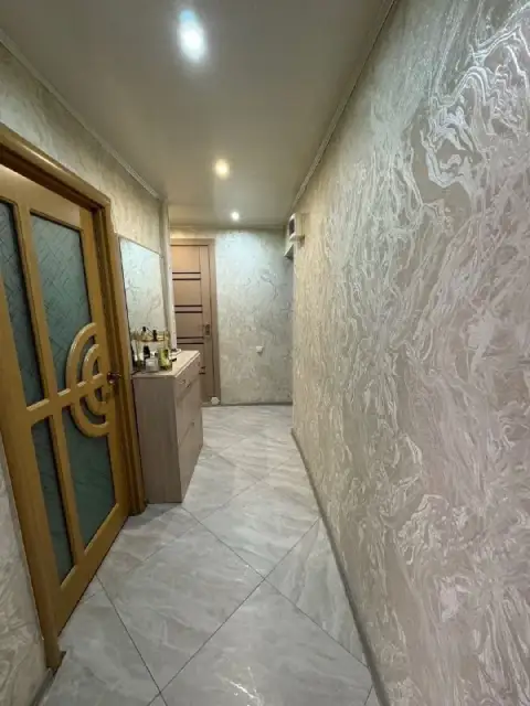 🏡Продаётся 4-четырехкомнатная квартира
🌇Город: донецк днр
🏙️Район: ленинский р-н

• Этажность–3/5 жи... - фотография