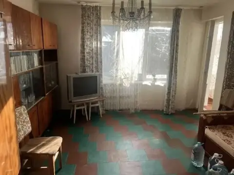 🏡Продажа 2-двухкомнатной квартиры
🌇Город: донецк днр
🏙️Район: киевский р-н
🗺Микрорайон гладковка

• ... - фотография