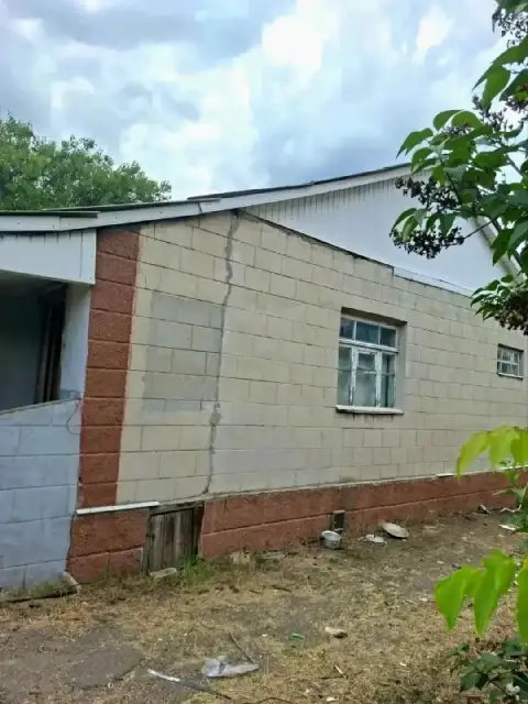 Продаётся отличный дом 

🌇Донецк, куйбышевский район, ул. Бакинских комиссаров📌

✅Характеристики:
-П... - фотография