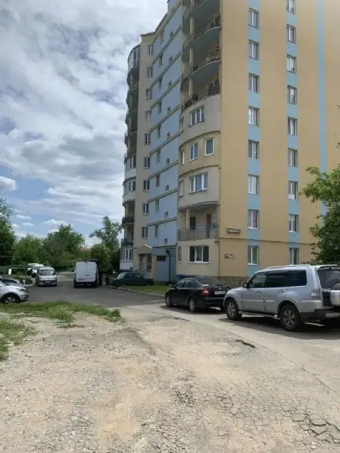 Продам однокомнатную квартиру

🌇Донецк в кировском районе,
Улица мечникова 100 в. 📌

🏢Этаж - 6/9
✅Об... - фотография