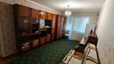 Сдам двухкомнатную квартиру
Сдается квартира от собственника

🌇Донецк в центре пролетарского района,... - фотография