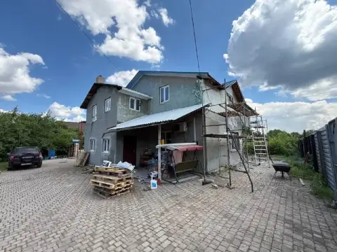 Продажа дома в пролетарском районе донецка!земля приватизирована!

Ан «статус» - твой выбор в мире н... - фотография