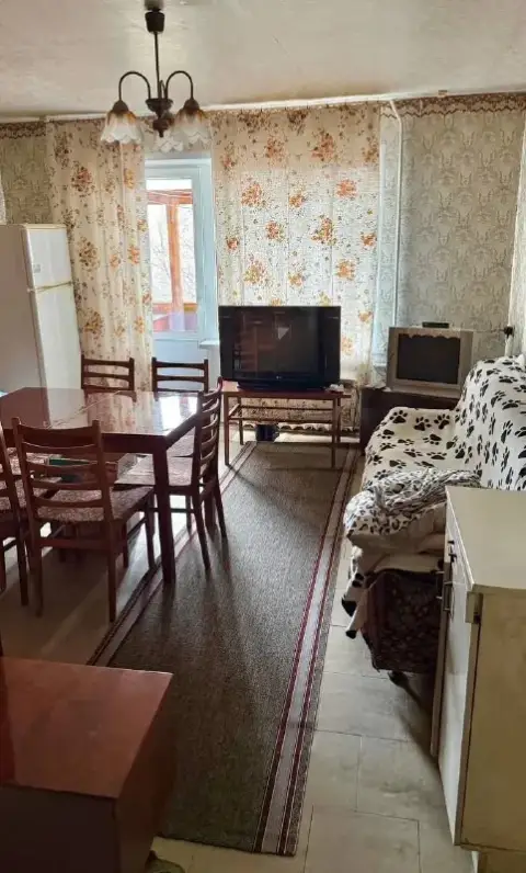 Продам трехкомнатную квартиру

🌇 Донецк, пролетарский район, ул. Раздольная, ориентир: юта📌

💰Цена: ... - фотография