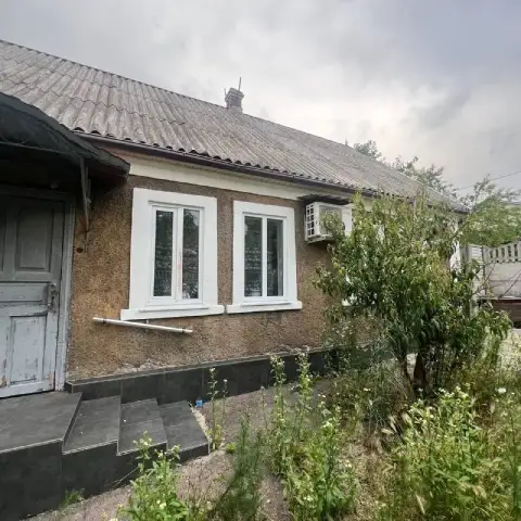 Продажа частного дома 🏠

🌇Донецк в калининском районе, ул. Учительская 5 минут на авто и вы на набер... - фотография