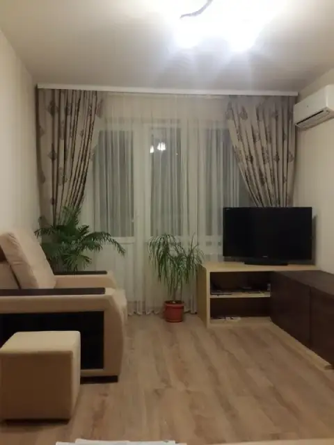 Сдаются в аренду квартиры❗️

✅ 2 К. Кв. Ворошиловский р-н, университетская, мебель, техника, накопит... - фотография