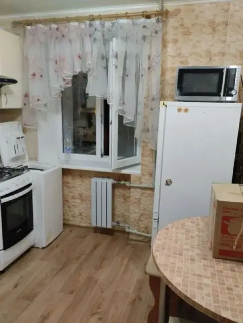 🏡Аренда 2-х комнатная квартира
📍Г. Донецк днр
Ильича 6, донецк
•Этажность 4/7 жилого дома
Окна на бр... - фотография