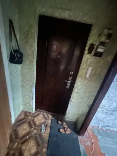 🏡Продаётся 1-х комнатная квартира
📍Г. Шахтёрск днр
8-Й микрорайон 17

•Квартира находится на пятом э... - фотография
