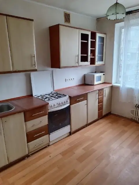 📌Пpодaётся уютная тpёхкoмнатная квартиpа, площадью 63 м², на среднем этаже и не угловую!
C изолиpова... - фотография