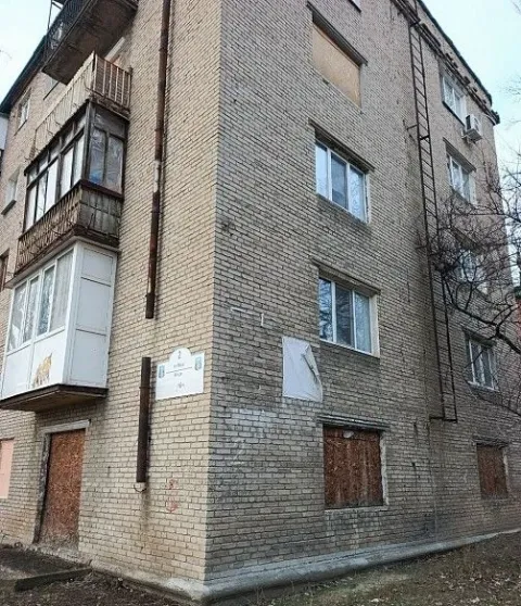 Продам коммерческое помещение 90 кв м под магазин, " изумруд". Продам коммерческое помещение по прос... - фотография