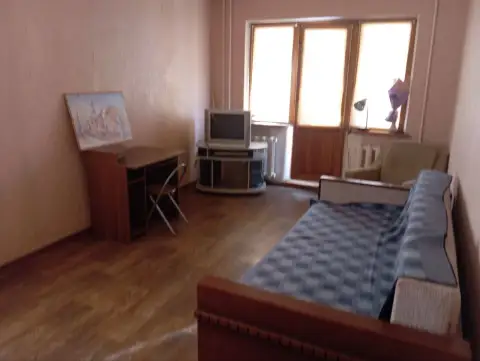 1К. Квартира в калининском районе, 4/5

50-Й гвардейской дивизии / ильича пр.
Общая площадь —** 30 *... - фотография