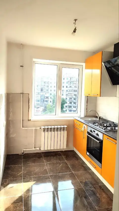 Продам 3к. Кв. Днр, г. Мариуполь, ул. Киевская, этаж 6/9, 62 кв. М. Проэкт дома дск, с балконом и ло... - фотография