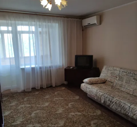 Продается 1 к - квартира в микрорайоне азотный.
Донецк, ул. Семенова-тянь-шаньского, дом 13

Площадь... - фотография