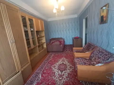 Сдам 1-комнатную квартиру на пл. Свободы, кировский р-н донецка
Жилое состояние, мебель, бт.
4 Этаж ... - фотография