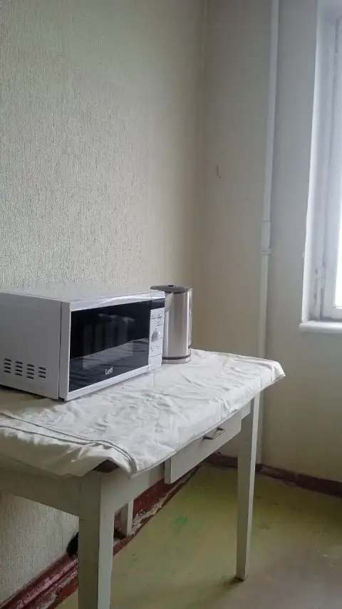 1К. Квартира — ул. Петровского, 124
11/16
Вода по графику. Бойлера нет.

— Стоимость: **20 000 ₽** +... - фотография