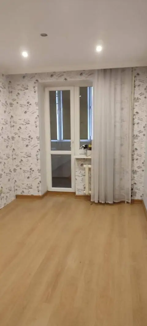 4К. Квартира — киевский район, гладковка, ул. Коцюбинского

Практически пустая квартира без мебели. ... - фотография