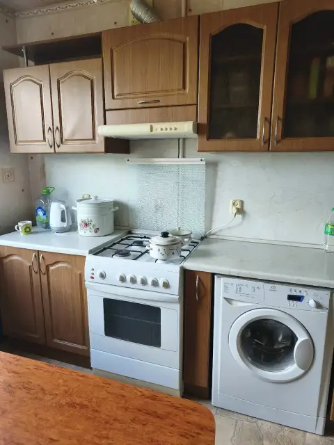 Продам! Вода ежедневно! 3х комнатная квартира донецк, кировский район, мирный.
Квартира теплая и уют... - фотография