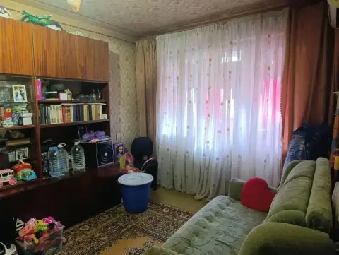 2К. Квартира — ленинский район, ул. Рослого

Общая площадь — 50 кв. М.
Этаж: 1/9

Квартира в коопера... - фотография
