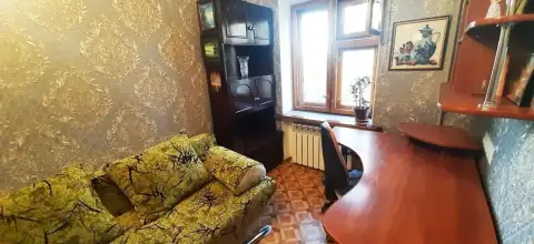 2К. Квартира — ворошиловский район, ул. Ватутина

Смежные комнаты. Ориентир — мфц на челюскинцев. На... - фотография