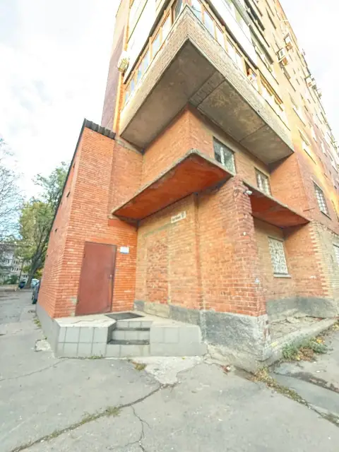 Сдается в аренду коммерческое помещение — киевский район, ул. Артема, 197
Общая площадь — 129,5 кв. ... - фотография