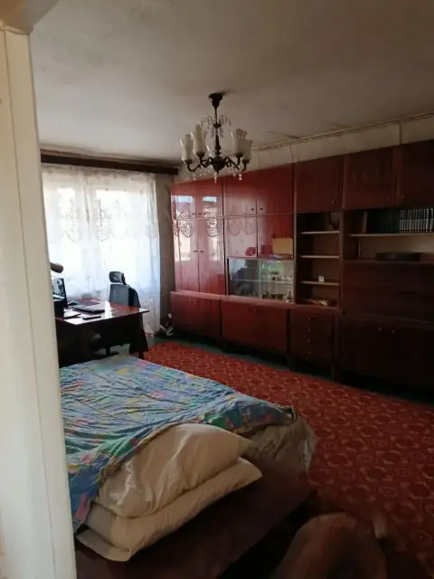 Продам 3-комнатную квартиру на пл. Свободы, кировский р-н донецка.
Отличный 3 этаж /5. Все комнаты р... - фотография