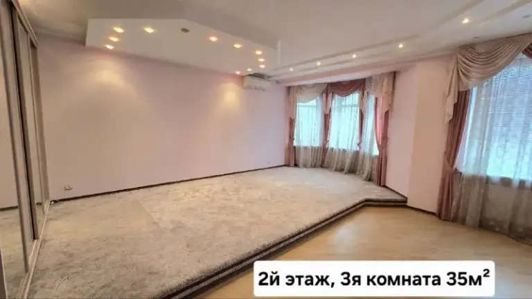 Продаю два 🏡дома= 225м² и 75м², ☝️"премиум" сегмента на участке земли 9 соток!
🌇Донецк, куйбышевский район,
Ул. Краснознамённая📍
💰Цена: 14 млн. ₽ за два дома
✅Дом 225 м² в три уровня!
1 Этаж:
Холл=21 м², гостиная = 38м², кухня= 17м², котельная, щитовая, санузел.
2 Этаж:
1 Комната =18 м², 2 комната= 19.5 м², 3я комната= 35м²
3Й этаж:
Мансарда = 44 м²,
🏡Дом 75м²:
Кухня=16 м², санузел=7 м², холл= 11 м², 1 комната= 14.5, 2 я комната= 12 м², 3я комната= 9.5 м²!
✅Двор облагороженный, фемка, забор из кирпича по периметру, много зелёных насаждений, цветов! Есть место для авто, вольер для собаки, хоз постройки!
Фото 📸, соответствует!
📲☎️ +7949 451 3060, Александр топ риелтор днр! Звоните или пишите в телеграм, @toprieltordnr
Подписаться | дать объявление - фотография - 7