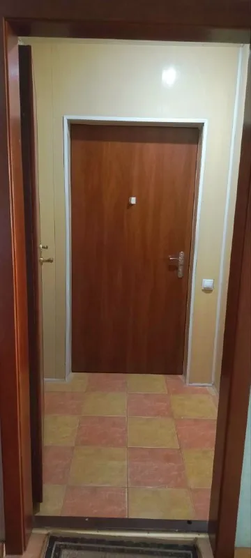Продам 3-комнатную квартиру,

🌇Донецу, район боссе. 📍

✅Этаж 4/9. Площадь 70 м².
✅Один взрослый собственник.
💦Вода идёт постоянно.
✅Утеплены стены.
✅Добротная просторная квартира.
✅Соседи нормальные.

👍В шаговой доступности остановка, сад, школа, больница.

💰Цена 7 000 000 ₽ торг возможен.

📲 @Aimememme
📲☎️+7(949)412-08-06
Собственник, не агентство.

Подписаться | дать объявление - фотография - 1