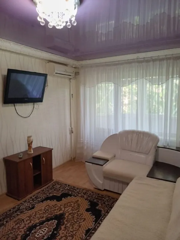‼️Продажа квартиры‼️

🏡Продаётся двукомнатная квартира г. Донецк днр
🗺Калининский район улица владычанского, 50

✅Этажность–5/5 жилого дома
✅Общая площадь–45 м2
✅Жилая–29.6 м2
✅Кухня–8.3 м2

🏡Квартира в жилом состоянии
Продаётся со встроенной мебелью и бытовой техникой
✅Дом с индивидуальным отоплением, свой котёл на дом.
🧾Документы готовы
🔥Собственник

💴Цена: 5🍋500.000 ₽
☎️+7(949) 382-69-43 Нина

Недвижимость днр - фотография - 2