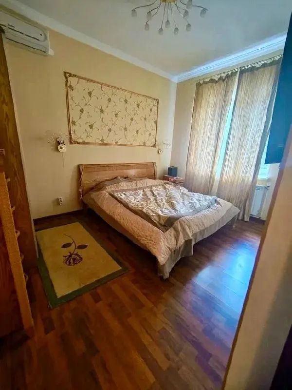 ‼️🏠‼️ Продажа шикарного загородного 2-уровневого дома + гостевой дом + сауна/бассейн + гараж в 20 км. От центра
🗺Г. Донецк днр, с. Красное,
Г. О. Докучаевск‼️🏠‼️
✅Продам дом, общей s-306 м2., расположен на земельном участке 45 соток ( участок приватизирован) с ландшафтным дизайном и зоной барбекю
‼️Гостевой дом общей s-98 м2
‼️Три гаражных бокса и отдельное помещение с установленной системой подачи воды: 3 накопительных бака. .. >✅отопление и подогрев воды в каждом доме осуществляется газовыми котлами.
✅В случае отсутствия электроэнергия дом получает питание от 40 киловаттного дизельного генератора работающего на полной автоматике. ‼️
✅Три скважины, на участке установлена капельная система полива
🧾Документы готовы
Больше фото по запросу
💴Цена : 30🍋000 000 ₽
📲☎️+79494194208
📨Подписаться - фотография - 6