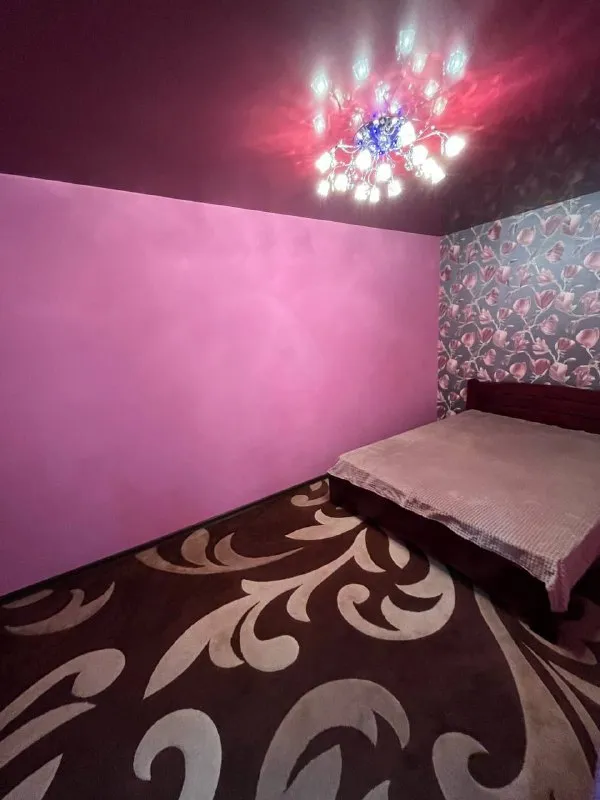 ‼️Продажа квартиры‼️

🏡Продажа 3-трёхкомнатной квартиры🗺г. Макеевка днр центрально-городской р-н

✅Общая площадь–57 м2
✅Этажность–3/4 жилого дома

✅Квартира не угловая
Выполнен качественный ремонт
Металлопластиковые окна трехпакетники с 5-ти камерным профилем
✅Поменяна проводка,
Поменяны трубы на отоплении трубы на воду, напольное покрытие: ламинат, встроенный кухонный гарнитур сделанный на заказ
✅Установлены межкомнатные деревянные двери, есть необходимая бытовая техника: стиральная машина, холодильник, конди. .. Ся покупателю
Французский балкон
Имеется 2 кладовые которые при желании можно переделать под гардеробную
✅Чистый подъезд, во дворе детский сад, рядом продуктовые магазины, удобная транспортная развязка
🧾Документы готовы, прописанных нет
🔥Собственник

💴Цена: 4🍋400.000 руб
🧾Возможна продажа в ипотеку
☎️+7(960) 108-81-93 Виталий
📲Телеграм; вацап

📨Подписаться - фотография - 3