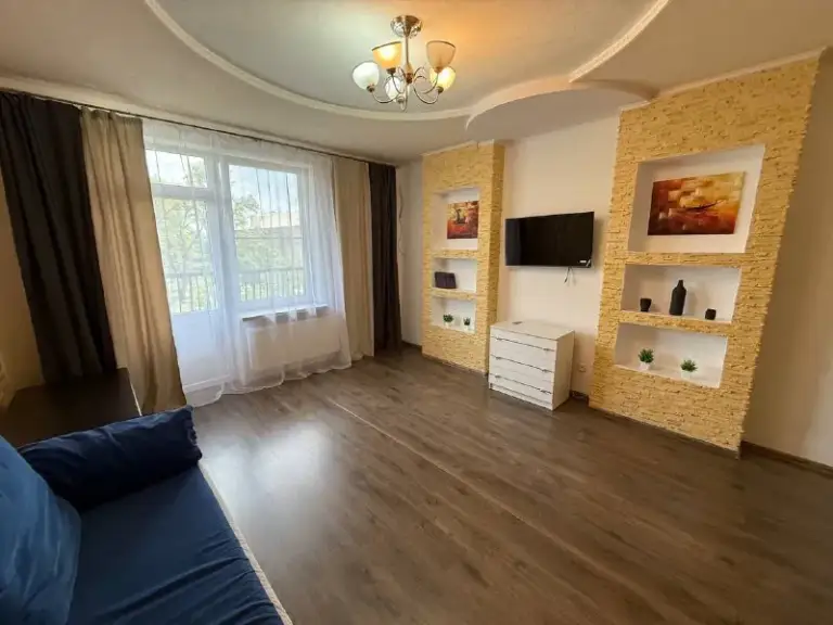 Продажа однокомнатной крупногабаритной квартиры
🌇Донецк, в новострое - киевский район, улица миронова 15 / ориентир - ветка📍
✅Консьерж, паркинг
✅Закрытая территория
✅Просторный санузел
✅В квартире очень тепло
✅Бойлер
✅Сделан качественный ремонт
Есть абсолютно вся ме. .. S="emoji" style="background-image:url('//telegram. Org/img/emoji/40/e29d97.png')">❗️
🅿Рядом есть стоянка для автомобиля!
👁Показ возможен в любое время! 🔑ключи в агентстве
💰Цена : 5.700.000 ₽
Реальному клиенту - реальный торг‼️
📲☎️+79496455686
Подписаться | дать объявление - фотография - 2