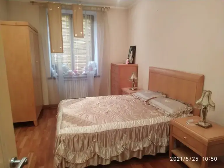 Продажа 3 комнатной квартиры

🌇Донецк, ворошиловский район - театр оперы и балета - бульвар пушкина📍

🔹Второй этаж пятиэтажки
🔹Общая площадь 88 кв м
🔹Высокие потолки
🔹В квартире выполнен качественный ремонт
🔹Коммуникации поменяны
🔹Автономное отопление
🔹Сигнализация
🔹Два балкона - фотография - 3